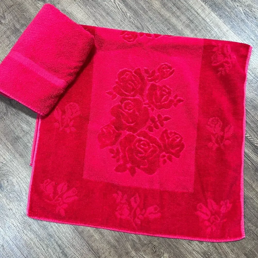 2 Vintage Cannon Monticello Red Rose Floral Sculptured Cotton Bath Towel 24x42